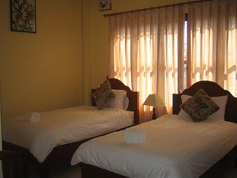 Khampaseuth Hotel Vang Vieng Exterior photo